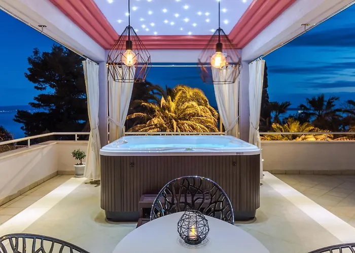 Family With Huge Terrace And Hot Tub - Franka 公寓 斯普利特