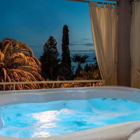 Family With Huge Terrace And Hot Tub - Franka