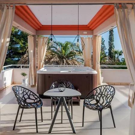 Apartment Family With Huge Terrace And Hot Tub - Franka *