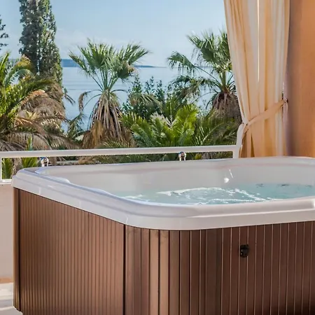Family With Huge Terrace And Hot Tub - Franka 公寓 斯普利特