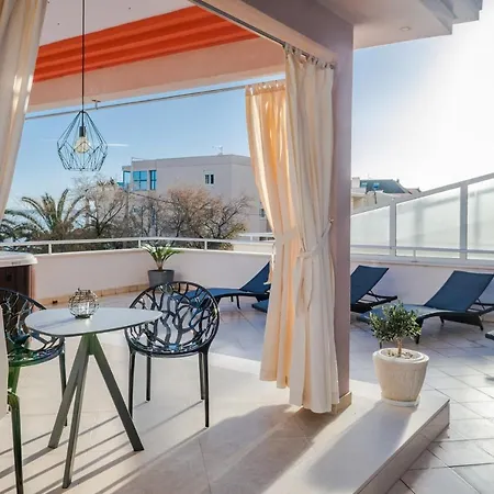 Apartment Family With Huge Terrace And Hot Tub - Franka *