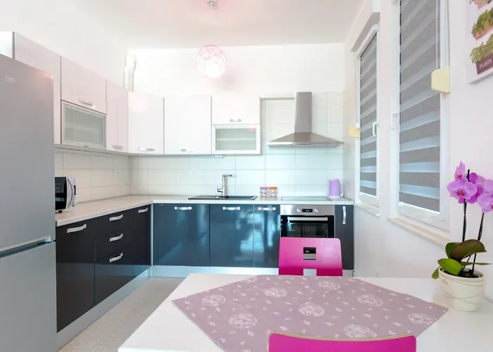 Apartamento Family With Huge Terrace And Hot Tub - Franka *
