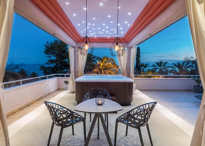 Family With Huge Terrace And Hot Tub - Franka Apartamento *