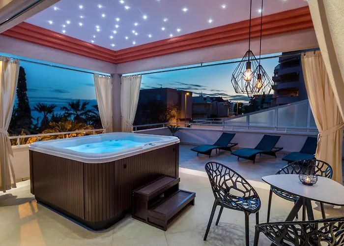 Family With Huge Terrace And Hot Tub - Franka